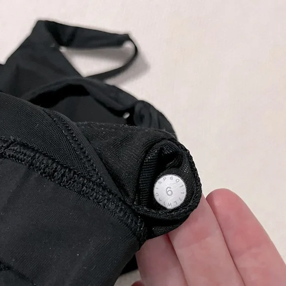 Lululemon Racerback Sports Bra - black - Picture 4 of 4